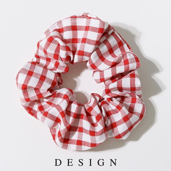 Plaid Pattern Scrunchie